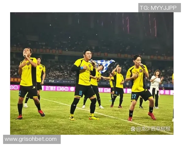 打造足球明星专属装扮，穿出赛场之外的独特风采与魅力