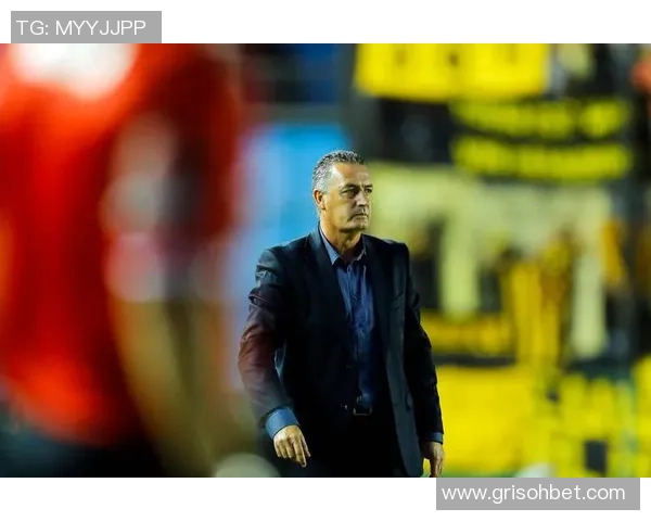 足球场上最帅的球星剪影集锦各路传奇球员风采尽显让你热血沸腾