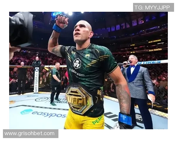 UFC球星如何看待足球巨星的表现与成就对比分析